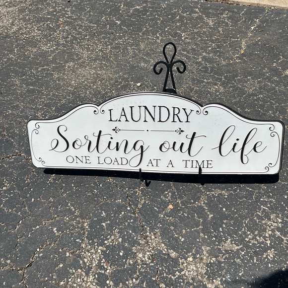 White Laundry Room Sign - Picture 1 of 1